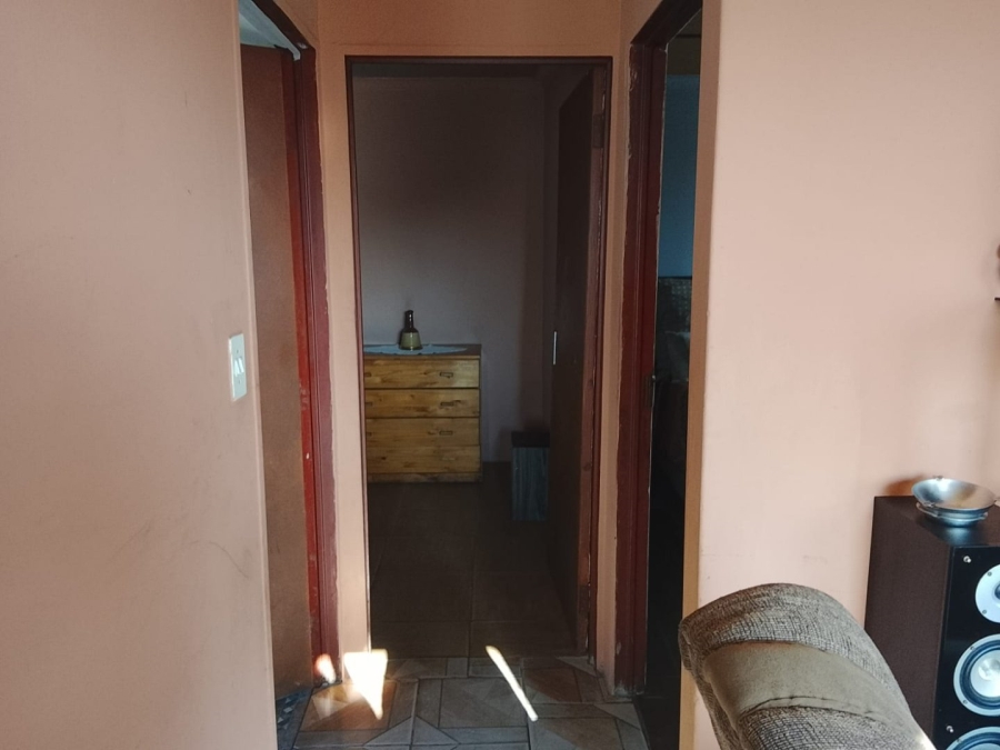  Bedroom Property for Sale in Umrhabulo Triangle Western Cape